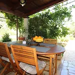 דירה Hundefreundliches Nur 250 Meter Zum Mit Mediterranem Garten