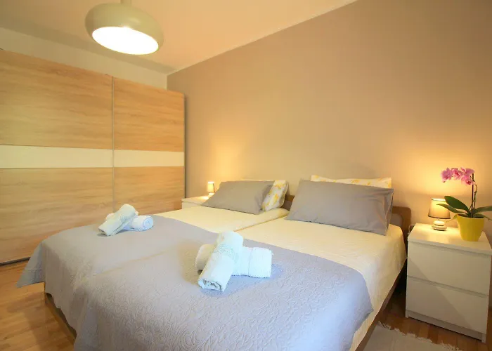 Apartman Hundefreundliches Nur 250 Meter Zum Mit Mediterranem Garten *