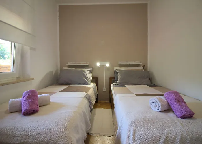 Appartement Hundefreundliches Nur 250 Meter Zum Mit Mediterranem Garten