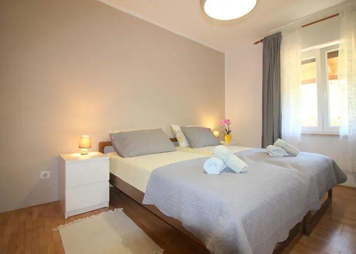 Hundefreundliches Nur 250 Meter Zum Mit Mediterranem Garten