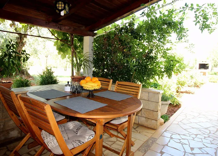 Hundefreundliches Nur 250 Meter Zum Mit Mediterranem Garten *